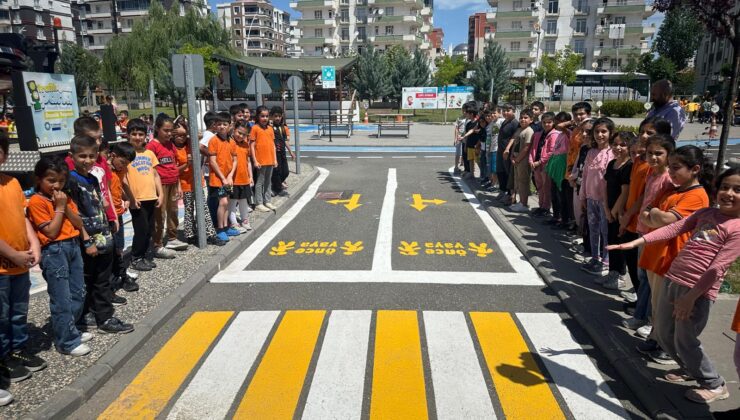 Diyarbakır’da bin 43 öğrenciye trafik bilinci eğitimi verildi