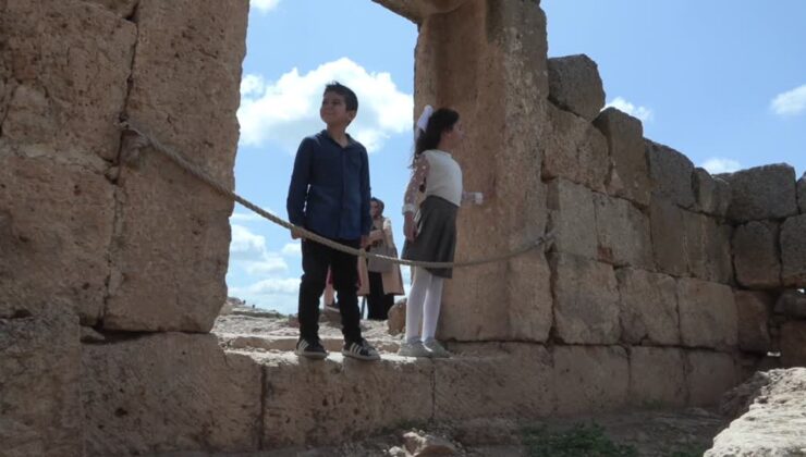 Diyarbakır’da minik kültür elçileri tarihi mirasa ışık tutuyor
