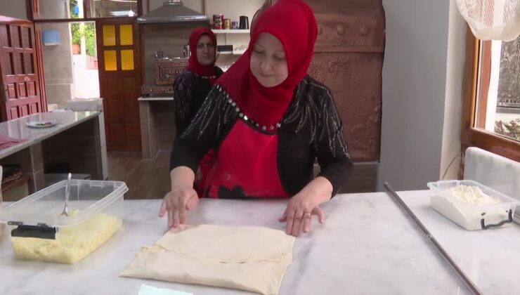 Doğup büyüdükleri mahallede kooperatif kuran kadınlar kafe işletiyor