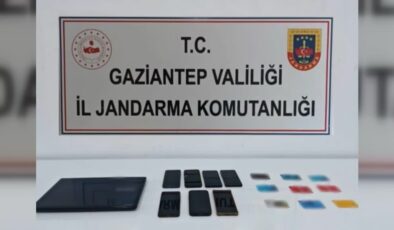 Dolandırıcılık operasyonunda gözaltına alınan 4 zanlı tutuklandı