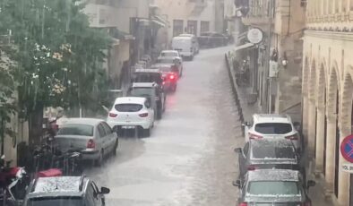 Dolu yağışı ve sağanak etkili oldu