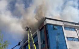 Esenyurt’ta çıkan yangın kontrol altına alınmaya çalışılıyor