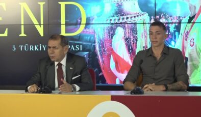 14 sezonluk Galatasaray kariyerine veda etti
