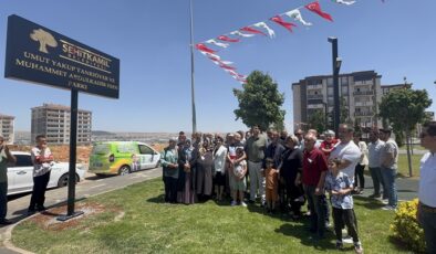 Trafik kazasında hayatını kaybeden muhabirlerin isimleri parka verildi