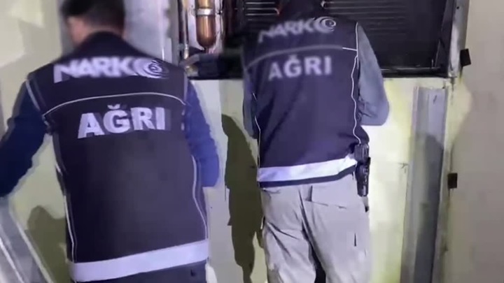 Gümrük Kapısı’nda bir tırda 69 kilogram uyuşturucu ele geçirildi
