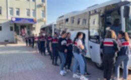 İBB’ye yönelik yolsuzluk soruşturmasında gözaltına alınan 20 şüpheli adliyede
