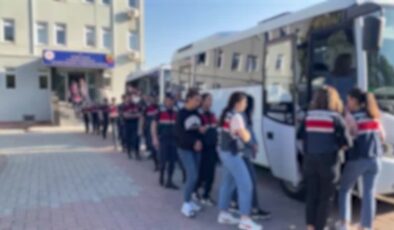 İBB’ye yönelik yolsuzluk soruşturmasında gözaltına alınan 20 şüpheli adliyede
