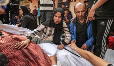İsrail’in Gazze’ye saldırılarında 106 kişi yaşamını yitirdi