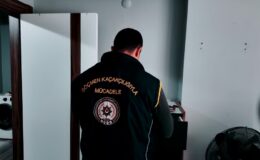 Iğdır’da sahte evrakla göçmen kaçakçılığı yaptıkları iddiasıyla 2 zanlı tutuklandı