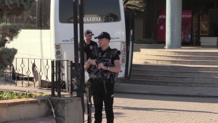 İstanbul’daki soruşturma kapsamında Adana’nın Seyhan ve Ceyhan Belediyesi’nde arama yapıldı
