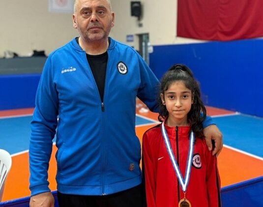 Şanlıurfalı sporcu Öztürk, karatede bölge birincisi