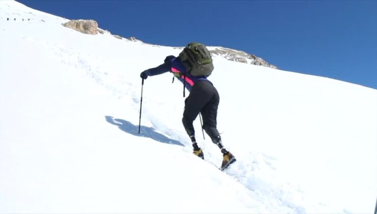 Bacaklarını kaybeden gazi binbaşı Everest’e tırmanacak