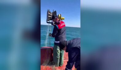 Kaçak bırakılan 44 bin metre ağ toplandı