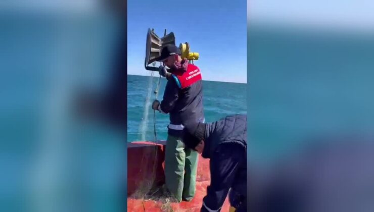 Kaçak bırakılan 44 bin metre ağ toplandı