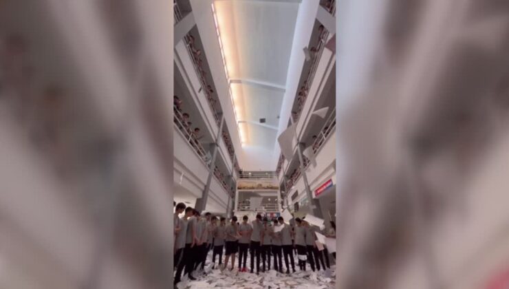 Diyarbakır’da liseliler yıllarca biriktirdikleri testleri geri dönüştürdü