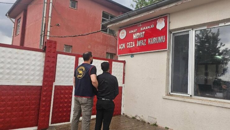 Mardin’de cezaevinden firar eden hükümlü düğünde saz çalarken yakalandı