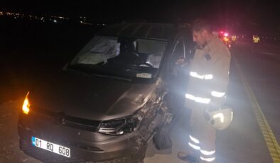 Otomobil ile hafif ticari araç çarpıştı: 6 kişi yaralandı