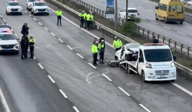 Otomobilin otobüse çarpması sonucu 1 kişi öldü