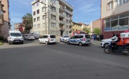 Otomobilinin altında sıkışan kişi hayatını kaybetti
