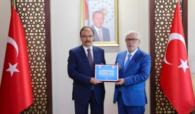 Siirt Valisi Kızılkaya, kurbanını vekalet yoluyla Türkiye Diyanet Vakfına bağışladı
