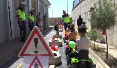 Silopi’de öğrencilere trafik eğitimi verildi