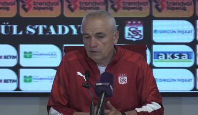 Sivasspor-Bodrum FK maçında Rıza Çalımbay’dan hakem tepkisi