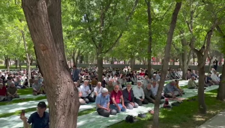 Tarihi namazgahta yağmur duası yapıldı