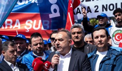 Türk-İş’ten Hazine ve Maliye Bakanlığı önünde basın açıklaması