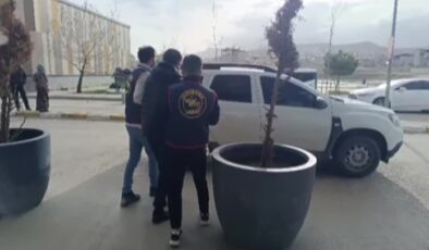 Hırsızlık suçundan aranan 8 şüpheli yakalandı