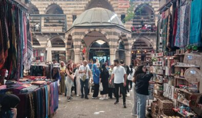 Havaların ısınmasıyla birlikte Diyarbakır’da turizm hareketliliği arttı