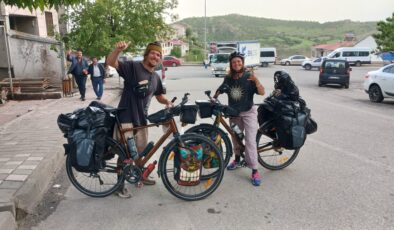 Bisikletli Belçikalı turistler Kulp’ta mola verdi