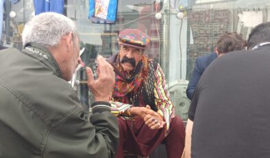 Diyarbakırlı Fenomen ‘Xalê Kemal’den Barış Mesajı