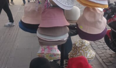 Yaz geldi, Diyarbakır’da şapkalara rağbet arttı