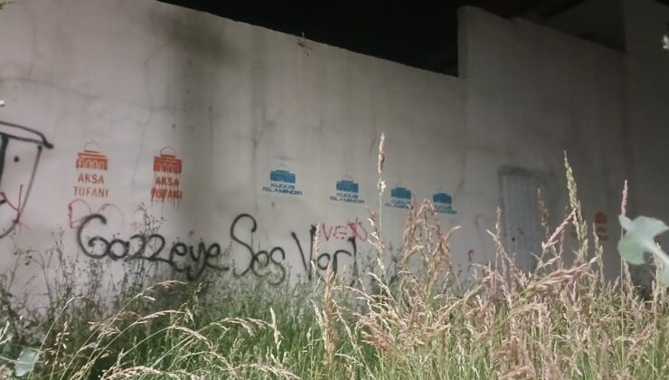 Diyarbakırlılar İsrail’e tepkilerini duvarlara yazdı