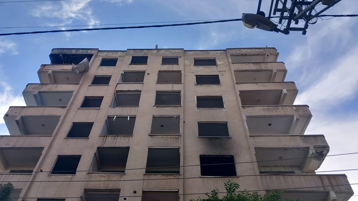 Bağlarda Yıkılmayan Binalar Kundaklanıyor