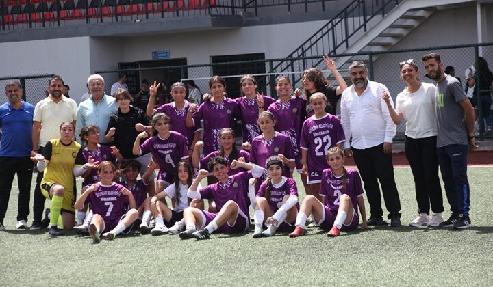 Kadın Futbol Takımı Play-Off ilk maçını kazandı