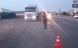 Durdurulan tırda 2 bin 70 paket gümrük kaçağı sigara ele geçirildi