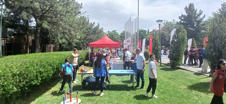 19 Mayıs Spor Etkinlikleri Anıt Park’ta  Sürüyor