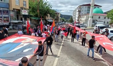 Hazro’da Gençlik Yürüyüşü