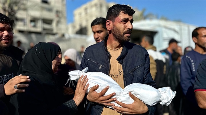 İsrail’in Gazze’ye saldırılarında biri bebek, 14 Filistinli hayatını kaybetti