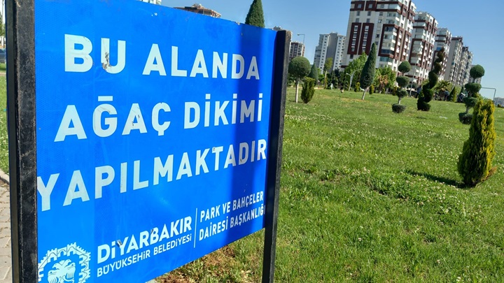 Belediye’nin Çalışmaları ile Diyarbakır Rengarenk Oldu