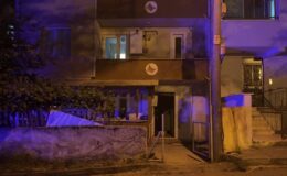 Silahla karnından yaralanmış halde bulunan kadın hastaneye kaldırıldı