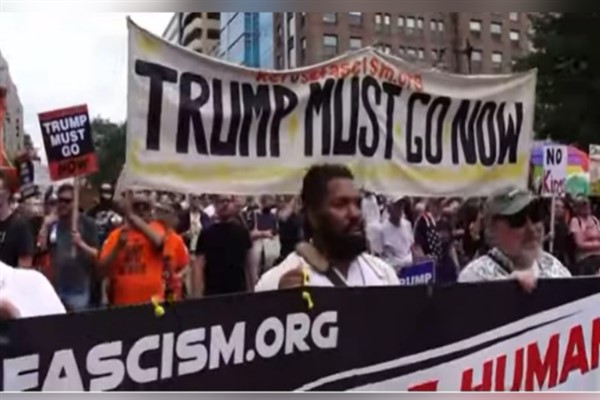 ABD’de ‘No Kings’ protestoları: Trump yönetimine karşı milyonlar sokakta