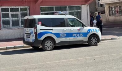 Balkondan düşen bebek ağır yaralandı