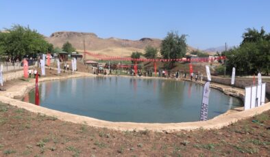 Batman’da restorasyonu tamamlanan balıklı göl turizme açıldı
