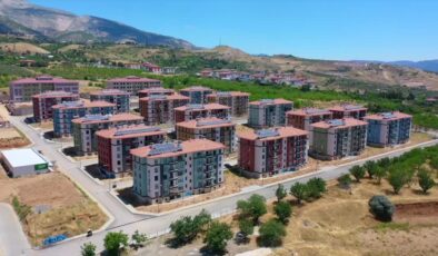 Depremde evini kaybedenler Kurban Bayramı’nı yeni yuvalarında karşıladı