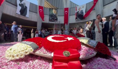 Dokuzuncu Cumhurbaşkanı Süleyman Demirel mezarı başında anıldı