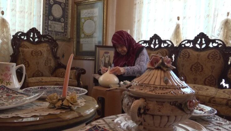 Evini sanat galerisine dönüştürdü