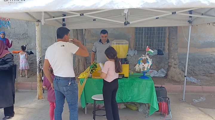 Batman’da öğrenciler Filistin yararına limonata sattı