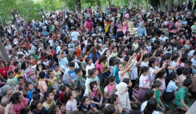 Gezici tiyatro Hazro, Hani ve Ergani’de çocukları coşturdu